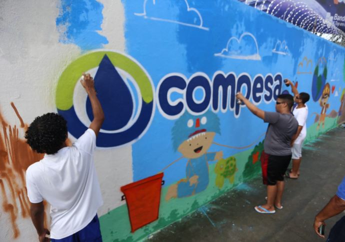 Unidade da compesa recebe grafitagem de jovens da Zona Norte do Recife