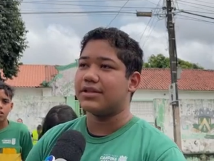 Estudantes realizam ação educativa na abertura da Semana do Trânsito em Campina Grande