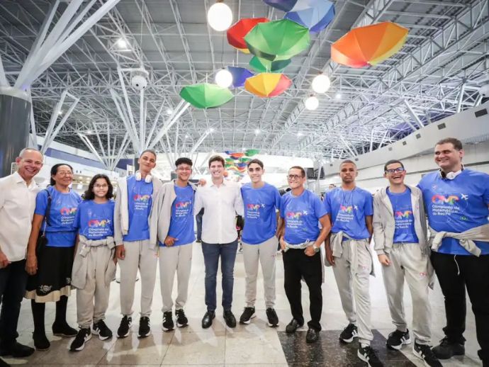 Estudantes premiados na Olimpíada de Matemática do Recife embarcam para os EUA