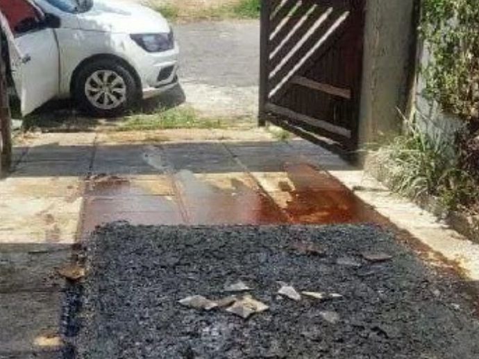 Suspeito de incendiar casa da família é preso, em Maceió.