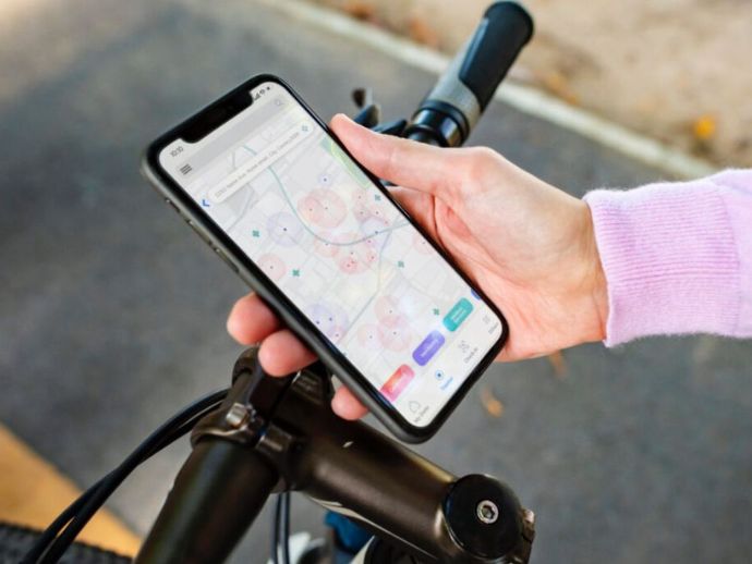 Centro de compras recebe ação de conscientização dos projetos Alerta Celular e Bike