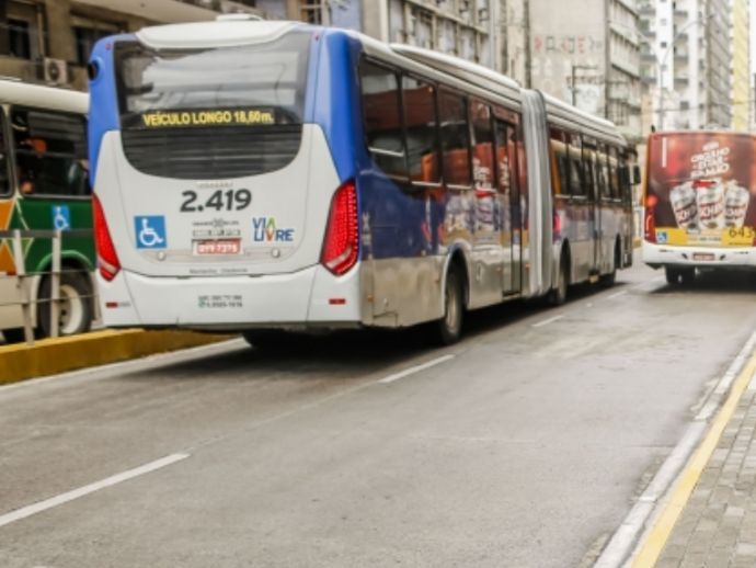 Obra interdita trecho da Avenida Conde da Boa Vista por dois meses