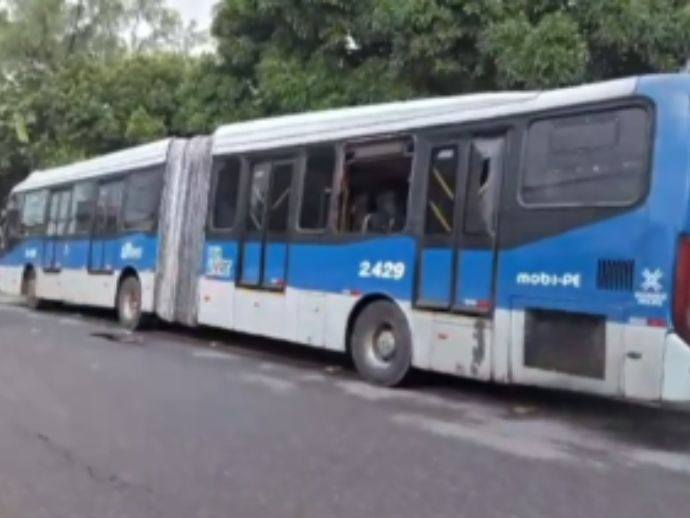 Tentativa de assalto a BRT termina com morte, feridos e prisões