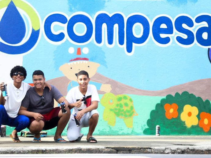 Unidade da compesa recebe grafitagem de jovens da Zona Norte do Recife