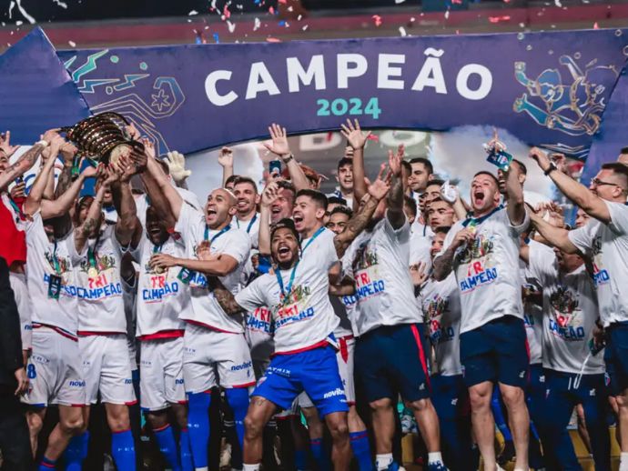 Fortaleza supera CRB nos pênaltis e conquista Copa do Nordeste