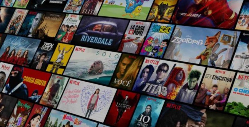 Netflix encerra plano básico e migra usuários para versão com anúncios