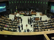 Record TV recebe homenagem aos 70 anos em sessão solene na Câmara dos Deputados 