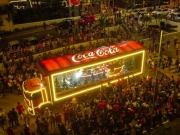 Maceió brilha com a chegada da caravana de natal da Coca-Cola