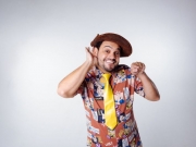 Humorista Matheus Ceará apresenta show no Recife