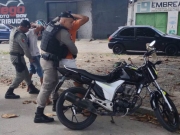 Operação reforça segurança no bairro Clima Bom, em Maceió.